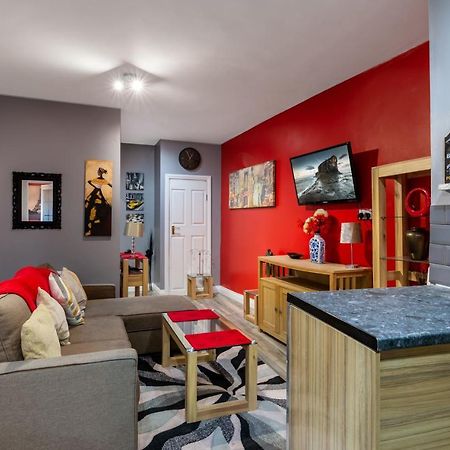 Stockton Town Centre Spacious Apartment Free Parking And Wifi Bagian luar foto